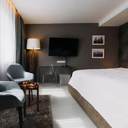 Bricola - Boutique Lägenhetshotell 4*