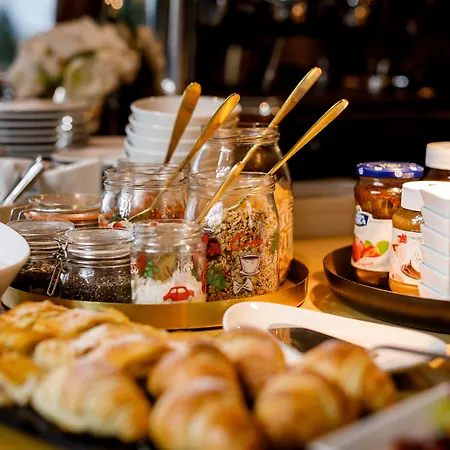 Lägenhetshotell Bricola - Boutique 4*