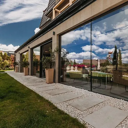 Bricola - Boutique Aparthotel 4*